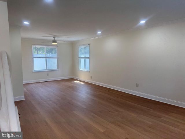 220 DEERPARK CT, Marlton, NJ 08053
