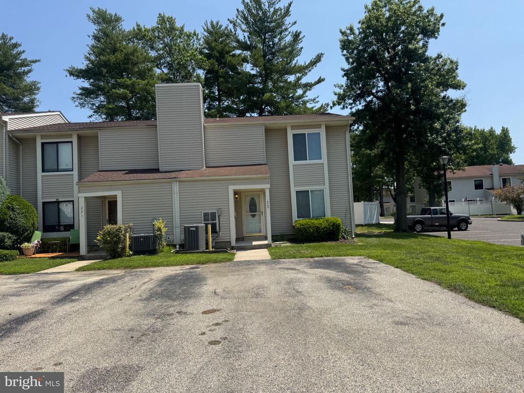 220 DEERPARK CT, Marlton, NJ 08053