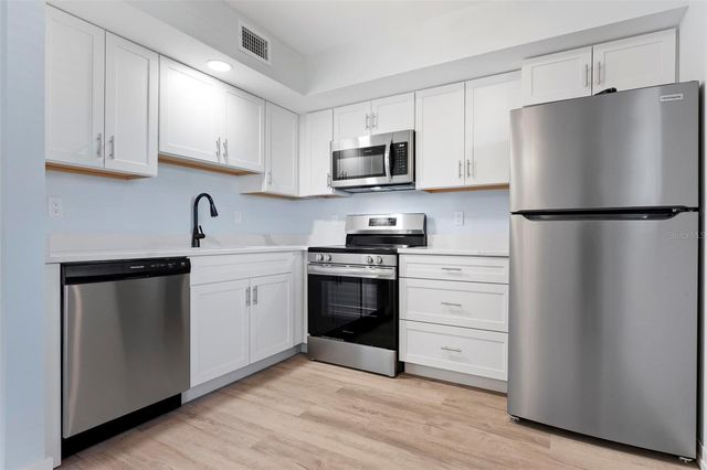 1258 BARBARA DRIVE 107, Venice, FL 34285