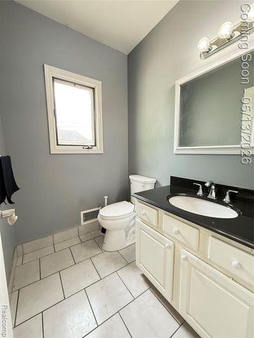 8334 Mckinley, Center Line, MI 48015