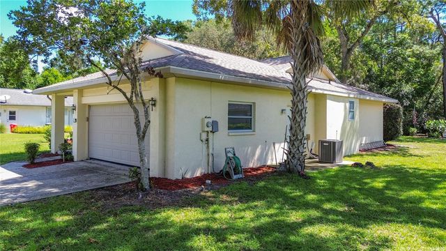 255 PINE STREET, Homosassa, FL 34446