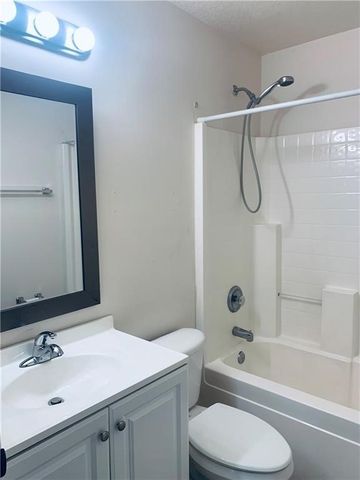 186 Empress Avenue B, Sebastian, FL 32958
