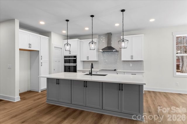 250 Crystal Circle, Mooresville, NC 28117