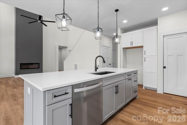 250 Crystal Circle, Mooresville, NC 28117