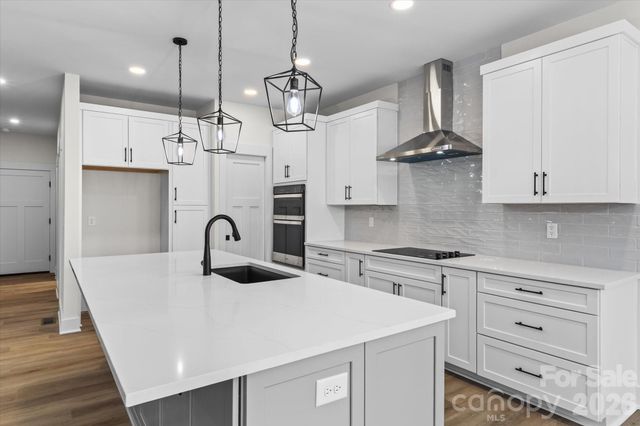 250 Crystal Circle, Mooresville, NC 28117