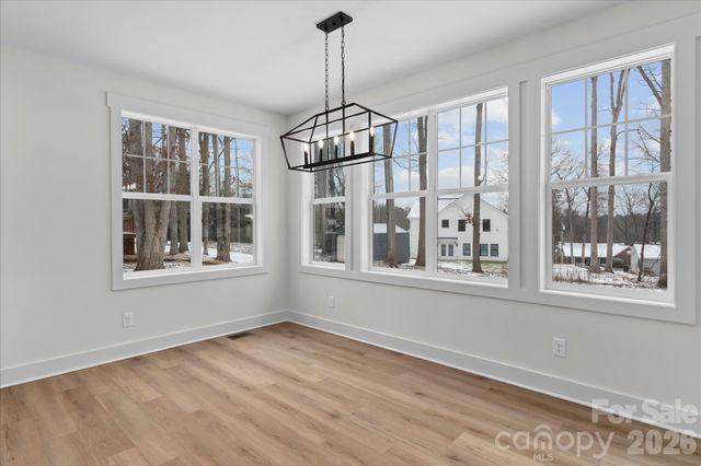 250 Crystal Circle, Mooresville, NC 28117