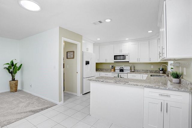 2306 LANCASTER DRIVE 2306, Sun City Center, FL 33573