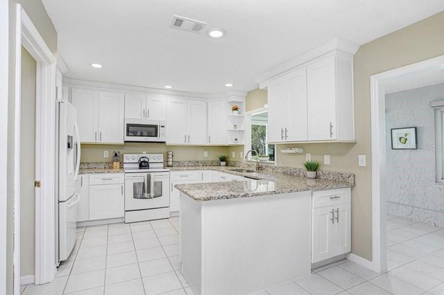 2306 LANCASTER DRIVE 2306, Sun City Center, FL 33573