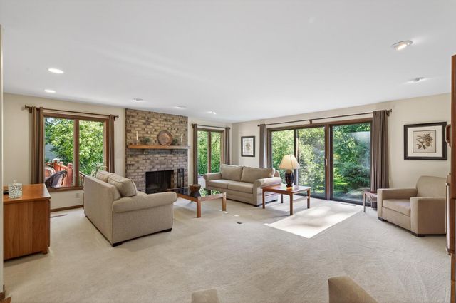4900 Larson Road, Shoreview, MN 55126