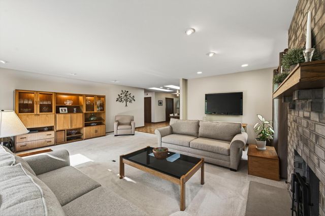4900 Larson Road, Shoreview, MN 55126