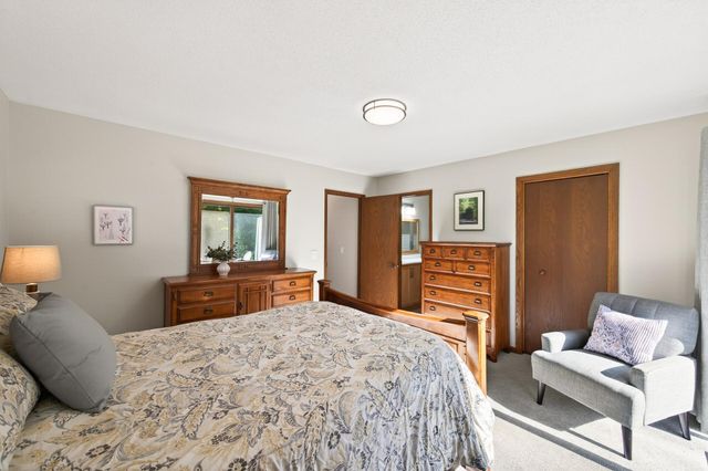 4900 Larson Road, Shoreview, MN 55126