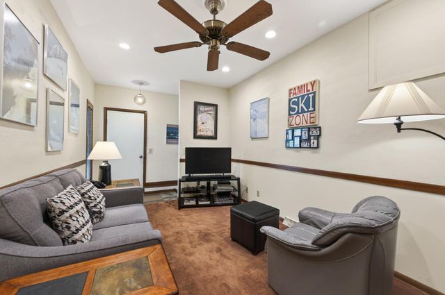 4900 Larson Road, Shoreview, MN 55126