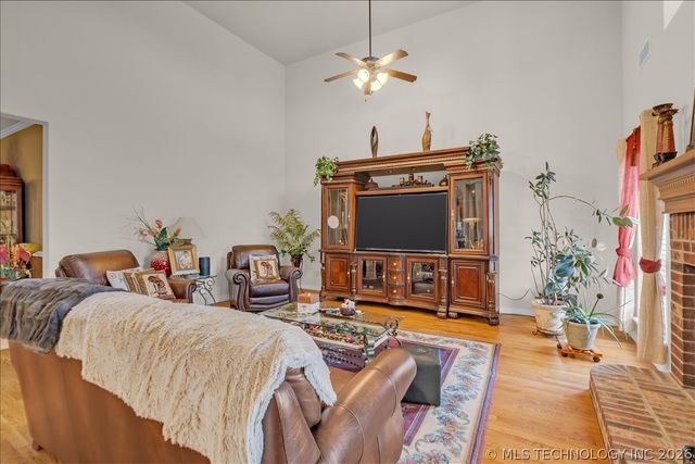 16506 E 49th Place, Tulsa, OK 74134