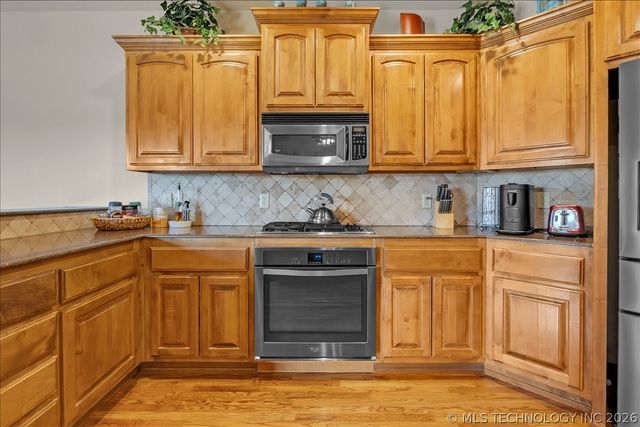 16506 E 49th Place, Tulsa, OK 74134