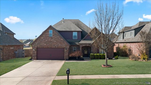 16506 E 49th Place, Tulsa, OK 74134