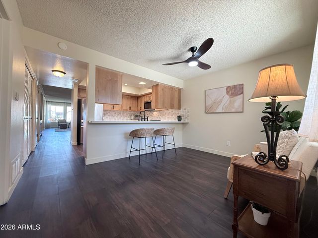 5634 N 12TH Street, Phoenix, AZ 85014