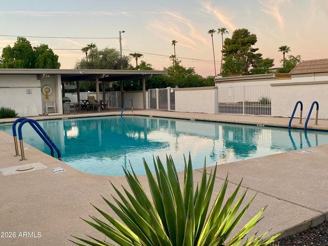 5634 N 12TH Street, Phoenix, AZ 85014
