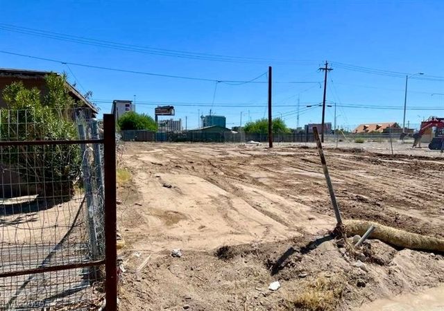 217 Madison Avenue, Las Vegas, NV 89106