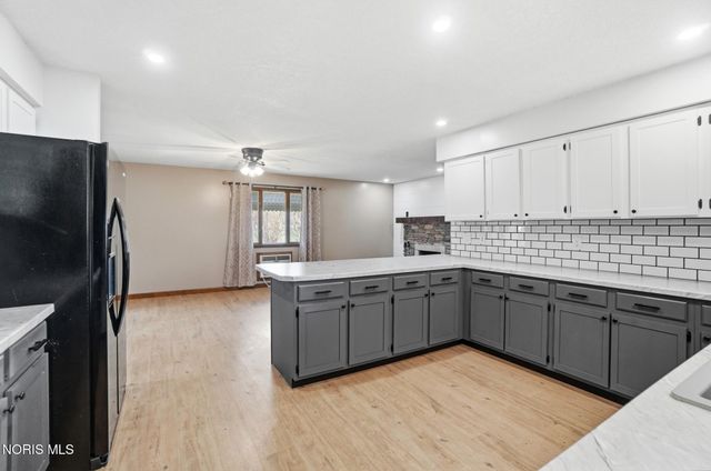 400 Chase Road, Findlay, OH 45840