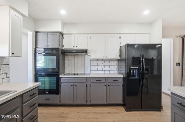 400 Chase Road, Findlay, OH 45840