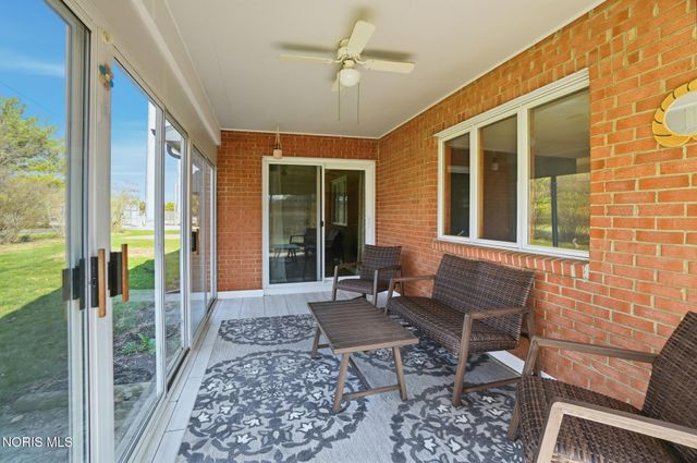 400 Chase Road, Findlay, OH 45840