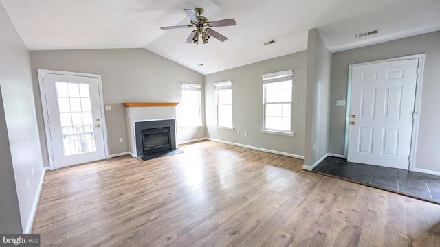 100 DEER HILL CT, Stephens City, VA 22655
