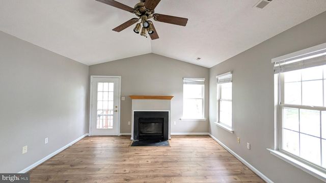 100 DEER HILL CT, Stephens City, VA 22655