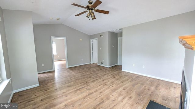 100 DEER HILL CT, Stephens City, VA 22655
