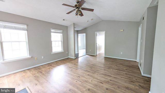 100 DEER HILL CT, Stephens City, VA 22655