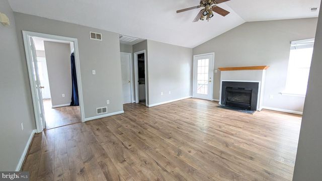 100 DEER HILL CT, Stephens City, VA 22655