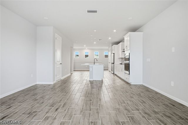 4596 Arboretum CIR 202, Naples, FL 34112