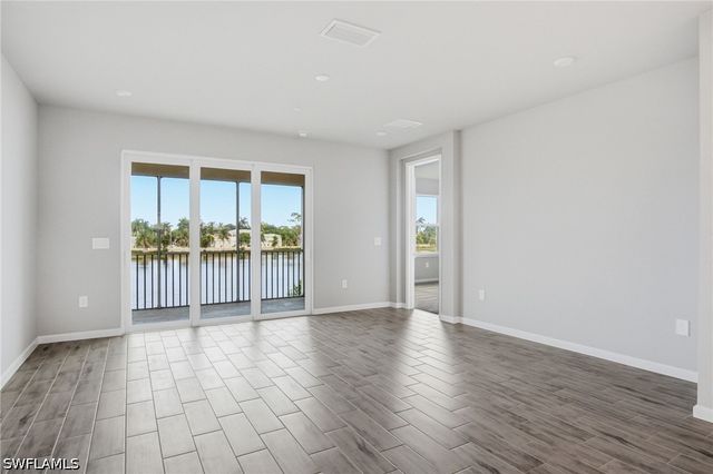 4596 Arboretum CIR 202, Naples, FL 34112