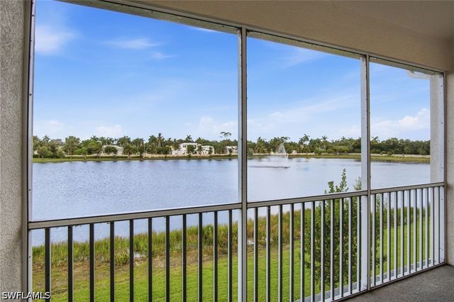 4596 Arboretum CIR 202, Naples, FL 34112