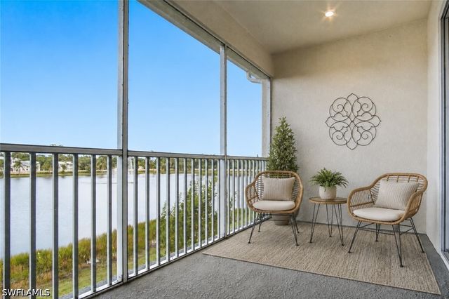 4596 Arboretum CIR 202, Naples, FL 34112