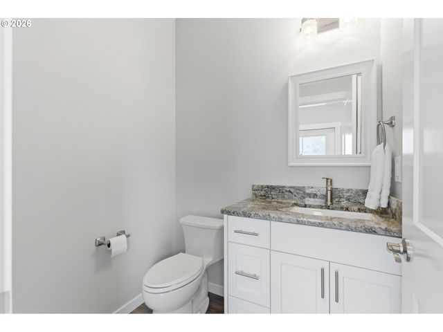 372 Sw GEORGE Ct, Dundee, OR 97115