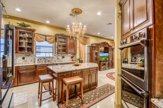 3581 Collonade Drive, Wellington, FL 33449