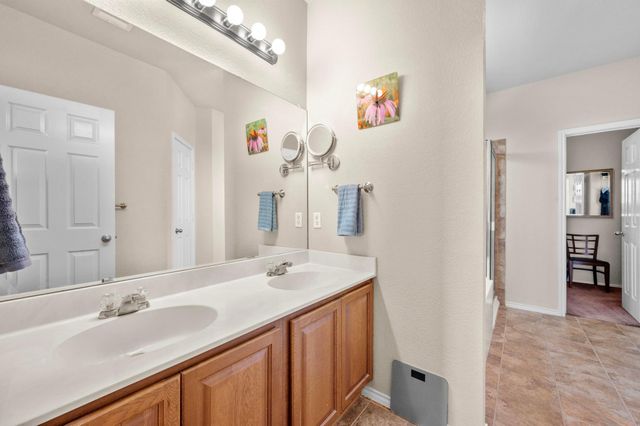 814 Covent DR, Kyle, TX 78640