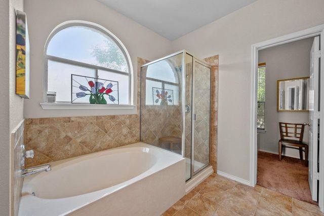 814 Covent DR, Kyle, TX 78640