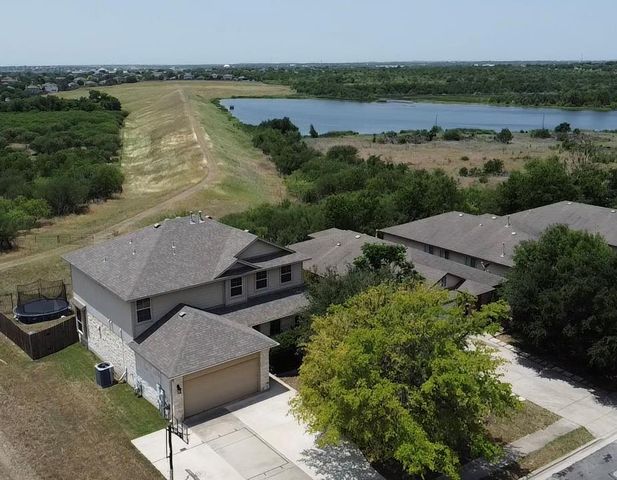 814 Covent DR, Kyle, TX 78640