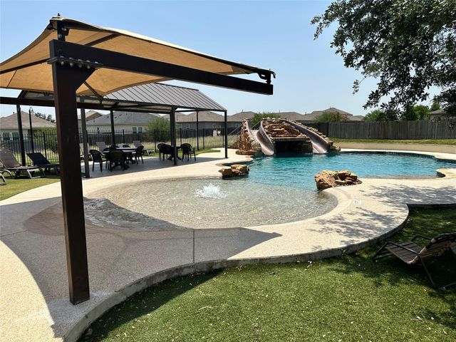 814 Covent DR, Kyle, TX 78640