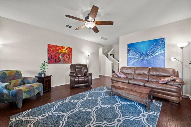 814 Covent DR, Kyle, TX 78640