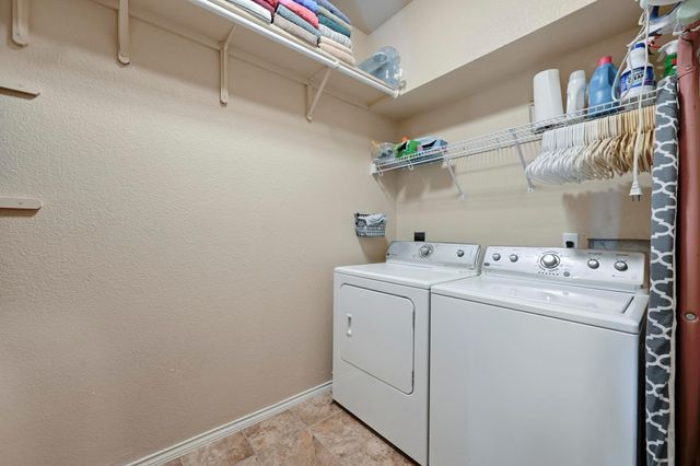 814 Covent DR, Kyle, TX 78640