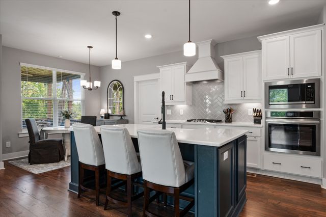 203 Caroline Way, Mount Juliet, TN 37122