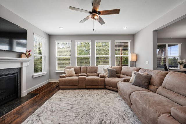 203 Caroline Way, Mount Juliet, TN 37122