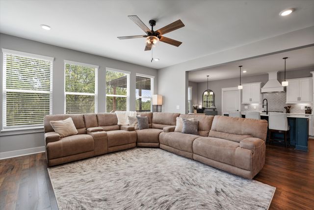 203 Caroline Way, Mount Juliet, TN 37122