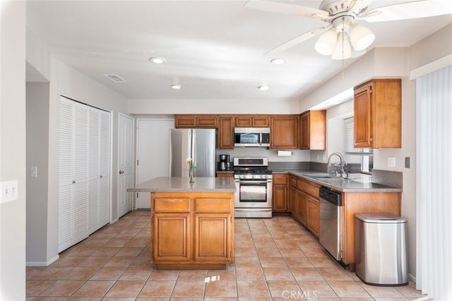 7794 Longs Peak, Jurupa Valley, CA 92509