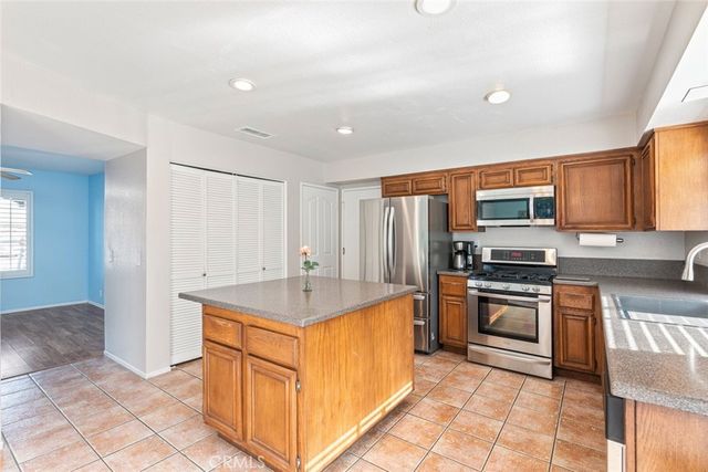 7794 Longs Peak, Jurupa Valley, CA 92509