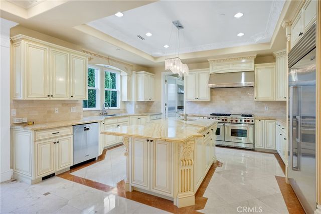 2041 S 6th, Arcadia, CA 91006