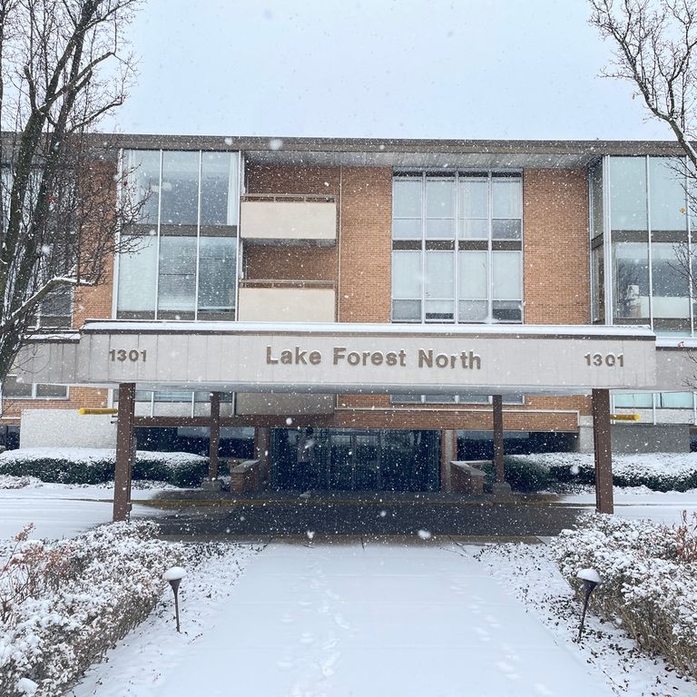 1301 N Western Avenue 104, Lake Forest, IL 60045
