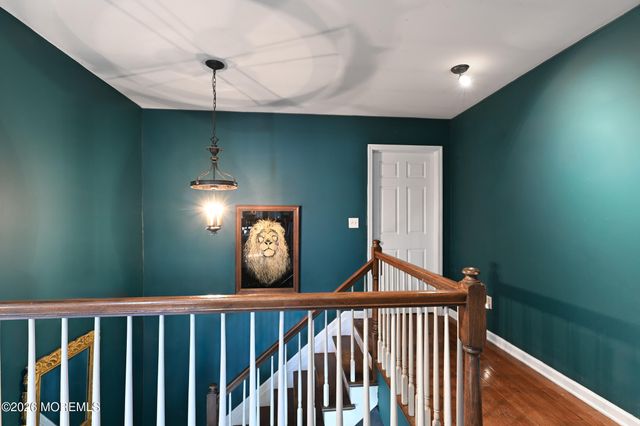 12 Thompson Avenue, Leonardo, NJ 07737